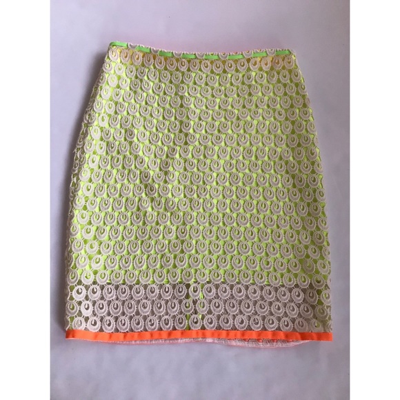T Tahari Women’s Neon Trim Lace Eyelet Pencil Skirt Size 6 - Picture 3 of 7